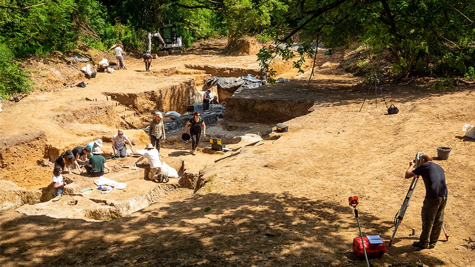 Pathways to Ancient Britain: Successful Colonisers